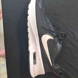 Nike Women's Black and White Sneakers